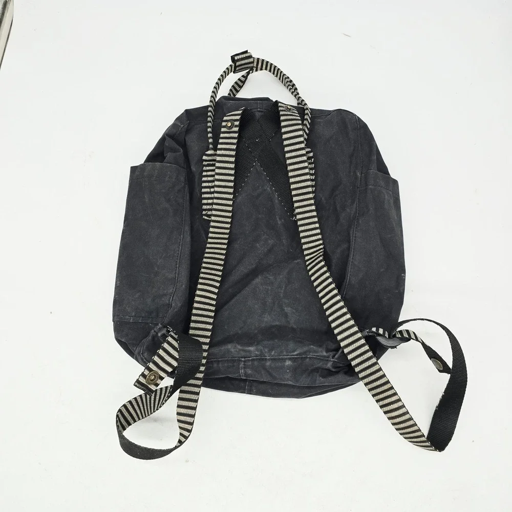 Fjällräven has wear